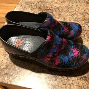 Dansko - ONLY WORN ONCE